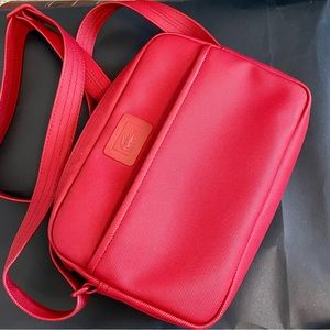Lacoste, Crossbody bag in red🔥